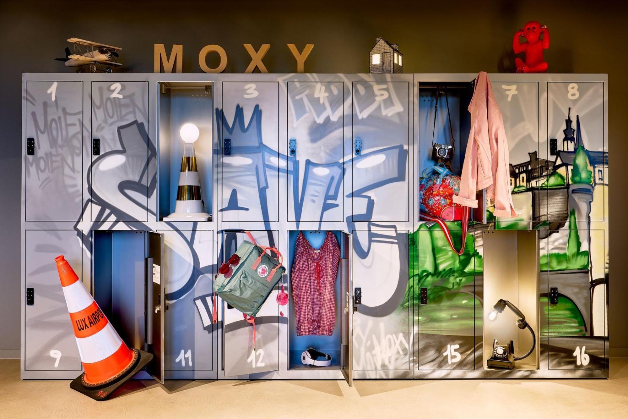 Hotel Moxy Luxembourg Airport à Niederanven Extérieur photo